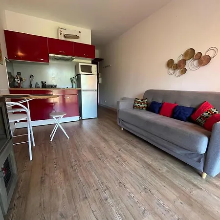 Apartment At Anne-laure And Martine's